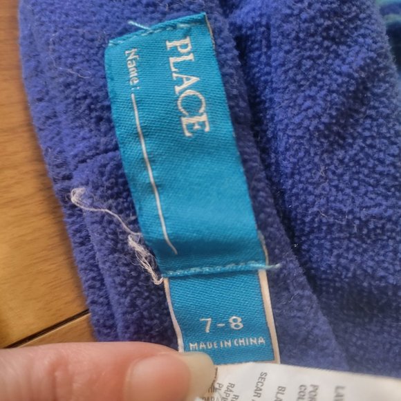 Girls hat/glove set. Children's Place, size 7/8 - Picture 3 of 4